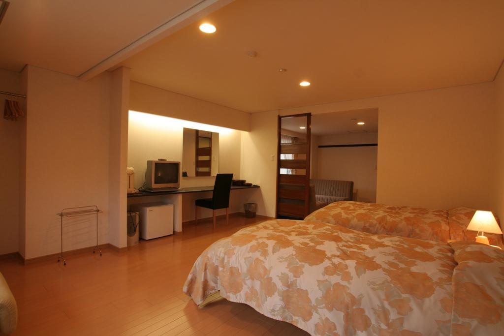 Kidoike Onsen Hotel Yamanouchi  Esterno foto